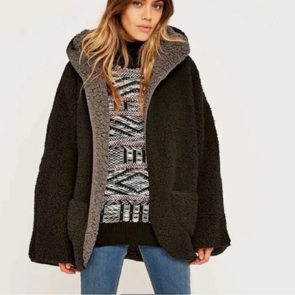 Urban Outfitters Black and Gray Teddy Jacket